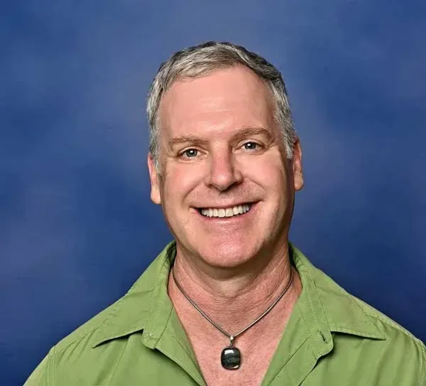 Headshot of Dr. Loop